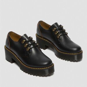 LEONA LO VINTAGE SMOOTH LEATHER HEELED Dr. Martens